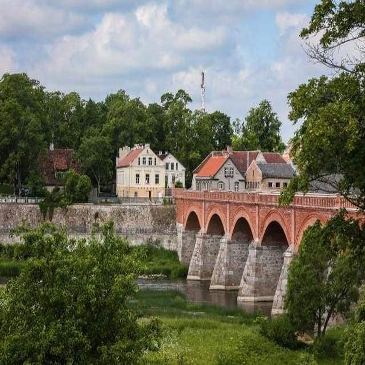 Arch Bridge Township
